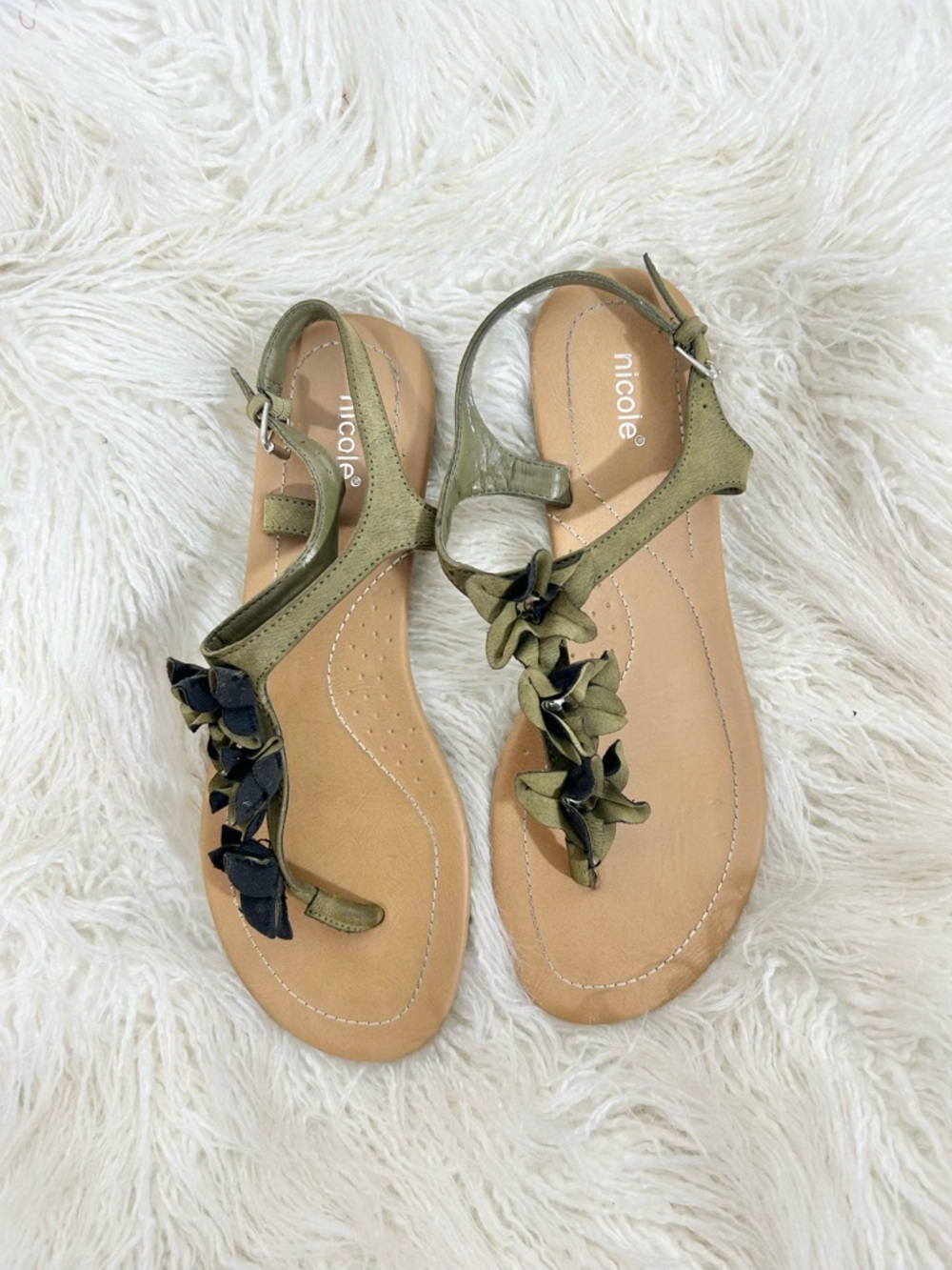 Nicole‎ Green Floral Appliqué Strappy Sandals Size 10M